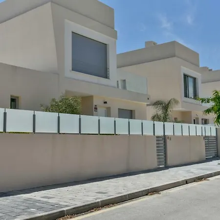 Casa Mazal, Lujosa Independiente A 150m Del Mar Holiday home *