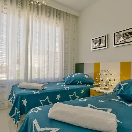 Casa Mazal, Lujosa Independiente A 150m Del Mar Pilar de la Horadada
