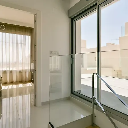 Casa Mazal, Lujosa Independiente A 150m Del Mar Pilar de la Horadada