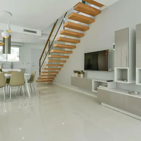 Casa Mazal, Lujosa Independiente A 150m Del Mar